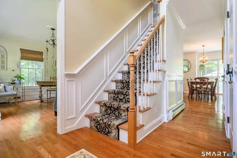 21 Phyllis Lane, Newtown, CT 06470 - #3