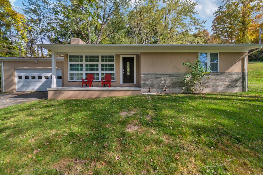 2 Chatfield Road, New Milford, CT 06776 BHGRE