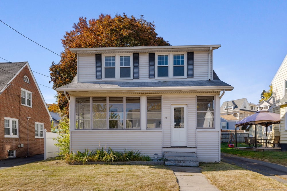 15 Harwich Street, Hartford, CT 06114 BHGRE