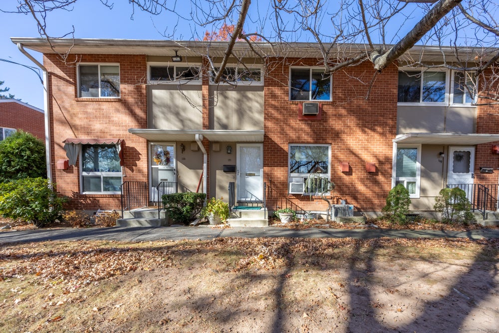 121 Worth Avenue, Hamden, CT 06518 - BHGRE