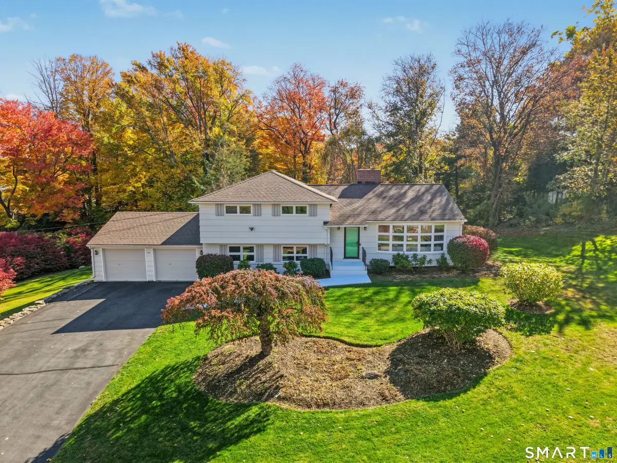 44 Geraldine Circle, Trumbull, CT 06611 - #1