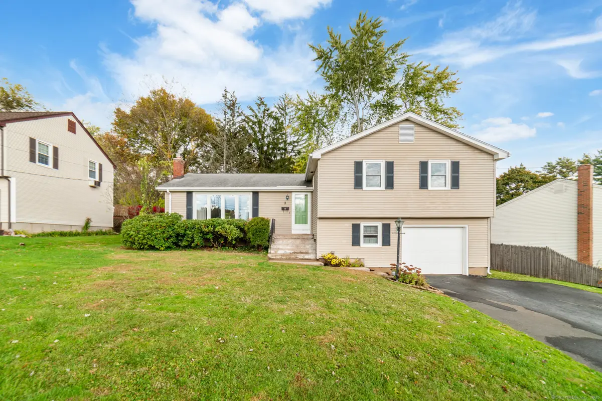 2 Lee Circle, Bloomfield, CT 06002 - Image #1