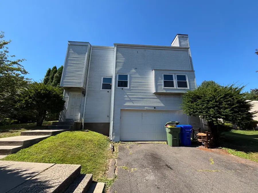 11 East Lake Drive, Middletown, CT 06457 - Image #2