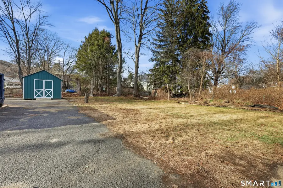 14 Charles Court, Naugatuck, CT 06770 - Image #2
