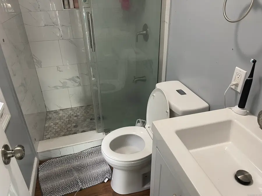 125 Garden Drive, Bridgeport, CT 06606 - Image #3