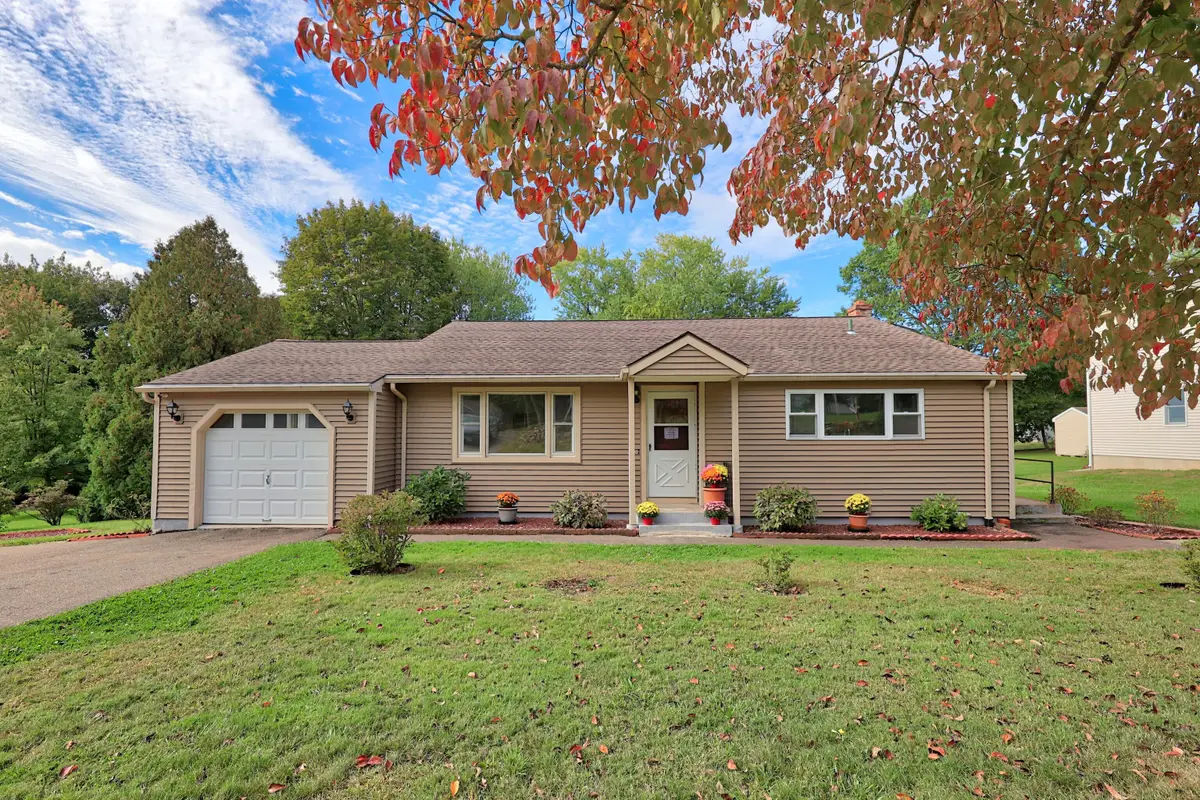 1114 Fienemann Road, Farmington, CT 06032 - Image #1