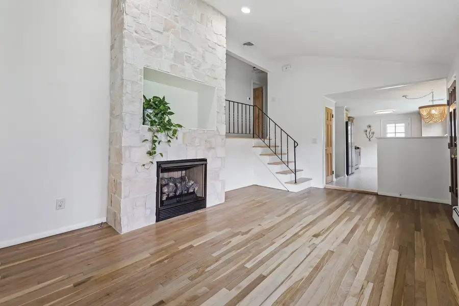 1114 Fienemann Road, Farmington, CT 06032 - Image #3