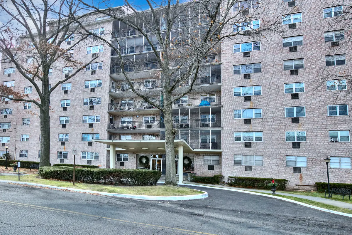 25 Cartright Street #5D, Bridgeport, CT 06604 - Image #1