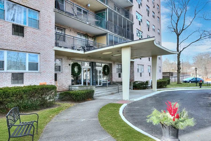 25 Cartright Street #5D, Bridgeport, CT 06604 - Image #2