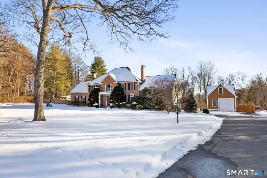 16 Robin Hood Lane, Easton, CT 06612 - #2