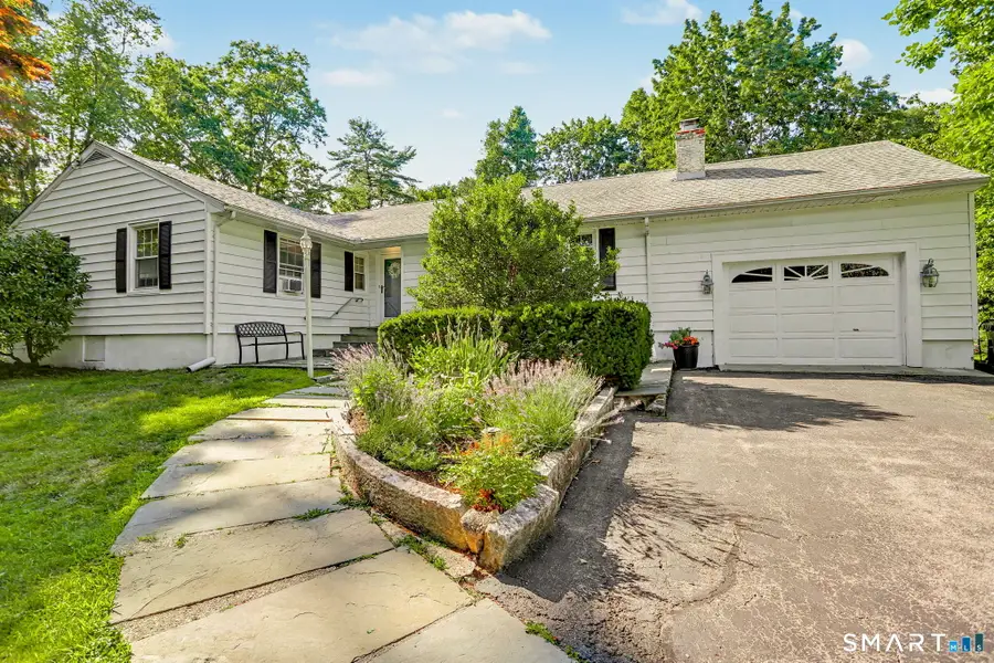 36 Richmond Drive, Darien, CT 06820 - #2