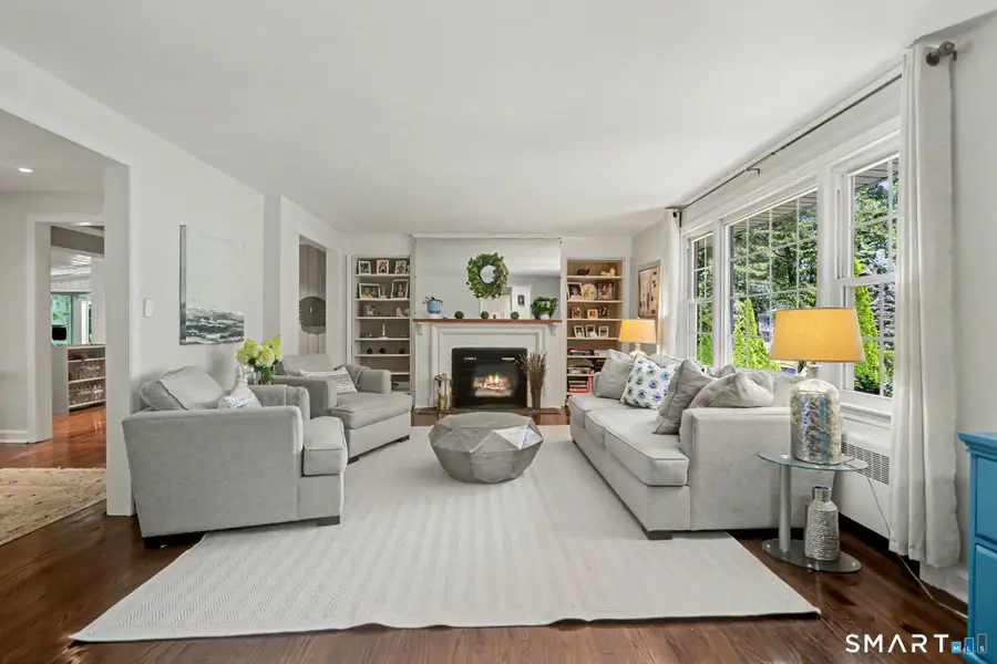 36 Richmond Drive, Darien, CT 06820 - #3