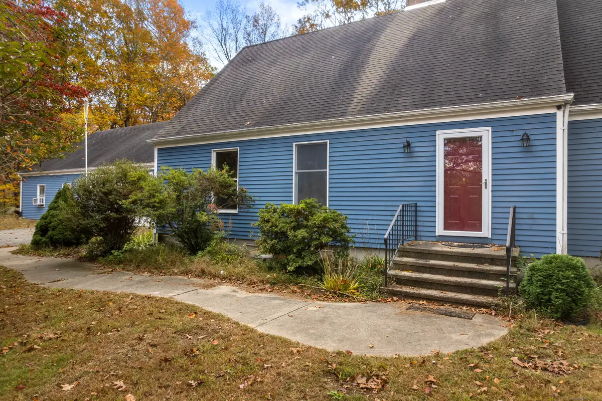 7 Briarwood Court, Ledyard, CT 06335 - Image #1