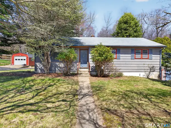 34 Riched Lane, Montville, CT 06382