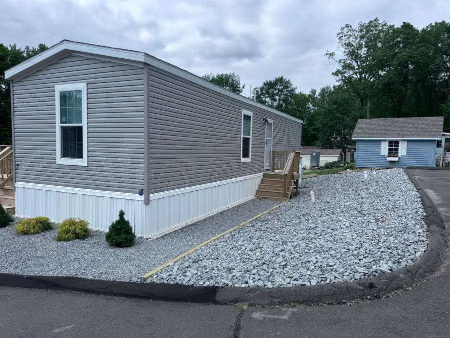 7 Middle Terrace, Vernon, CT 06066 - Image #2