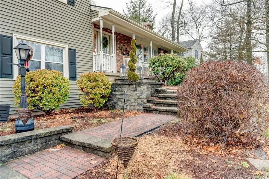 265 Back Lane, Newington, CT 06111 - Image #3