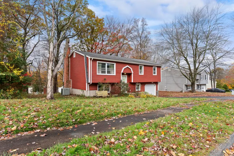 107 Schooner Lane, Meriden, CT 06451 - Image #2