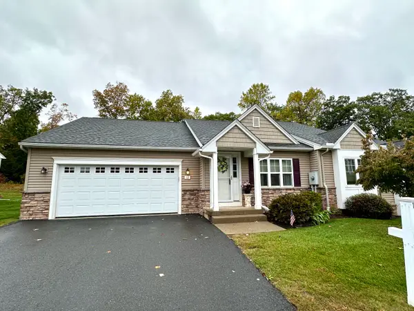 12 Woodridge Drive #12, Windsor Locks, CT 06096