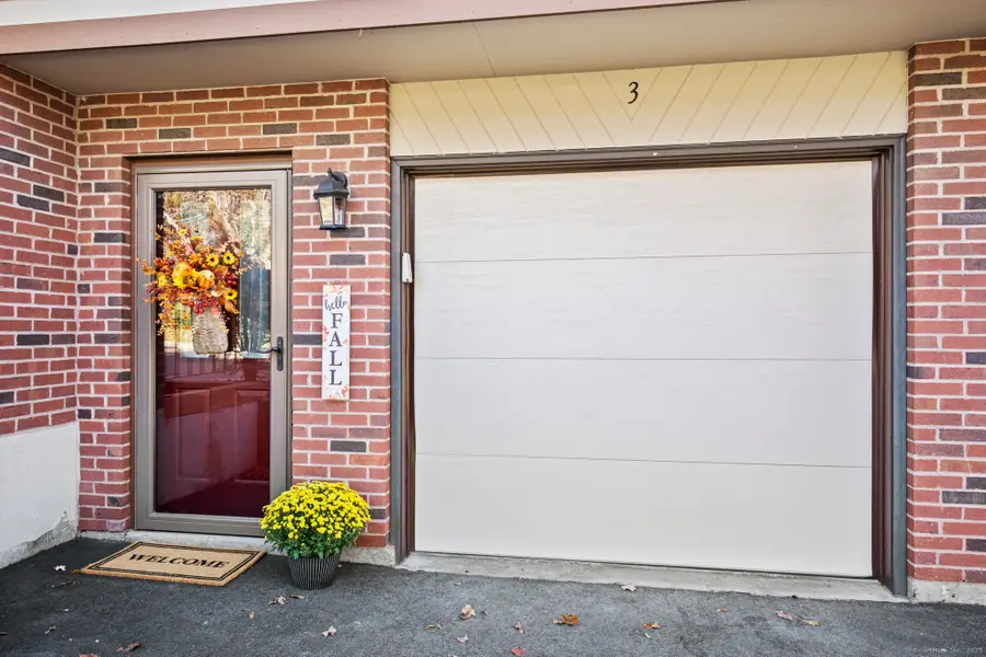 1516 East Main Street #APT 3, Meriden, CT 06450 - Image #2