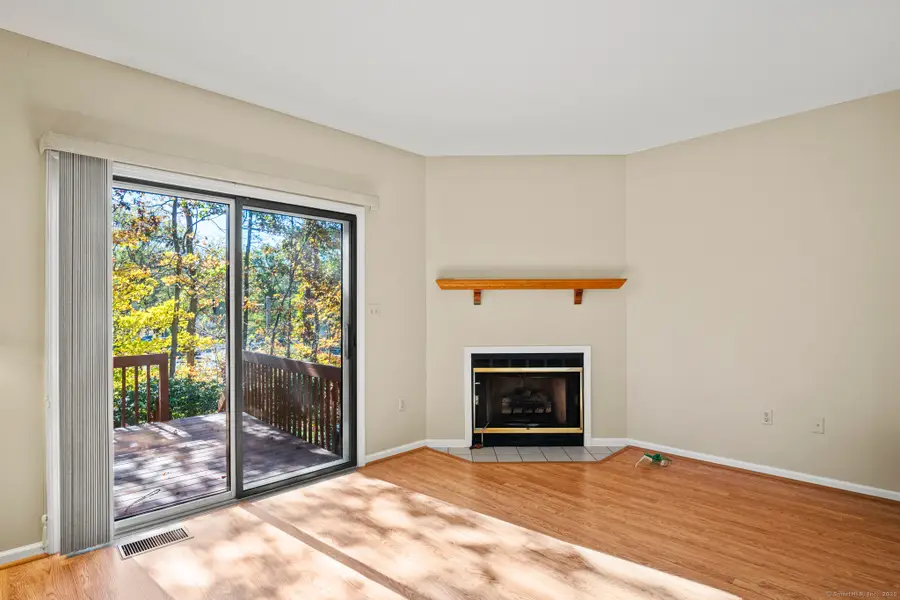 1516 East Main Street #APT 3, Meriden, CT 06450 - Image #3