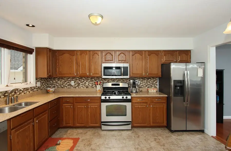 43 Steeplechase Drive #43, Newington, CT 06111 - Image #2