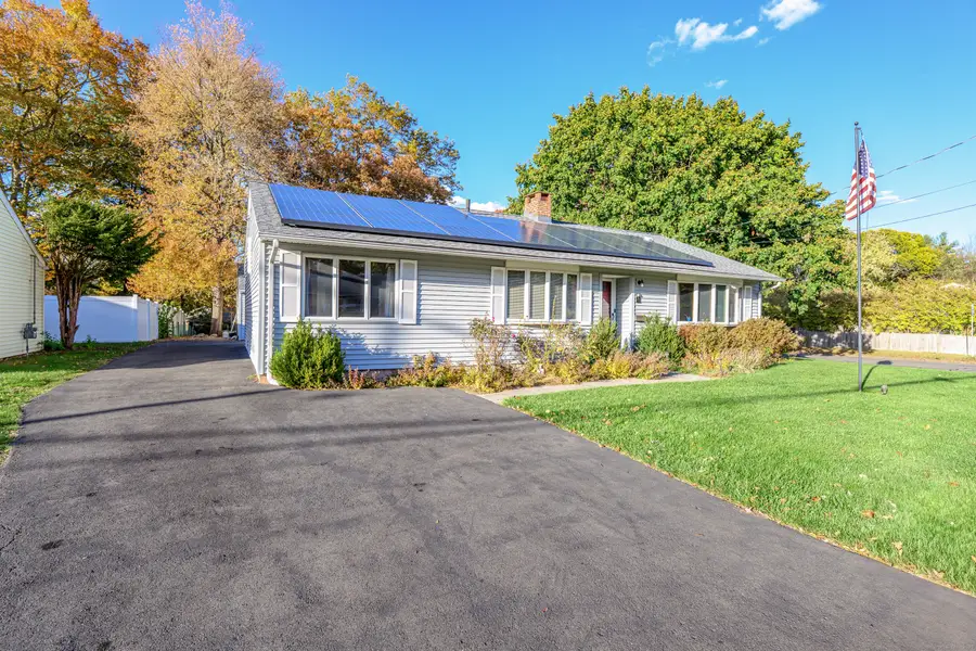 70 Green Manor Drive, East Hartford, CT 06118 - Image #3