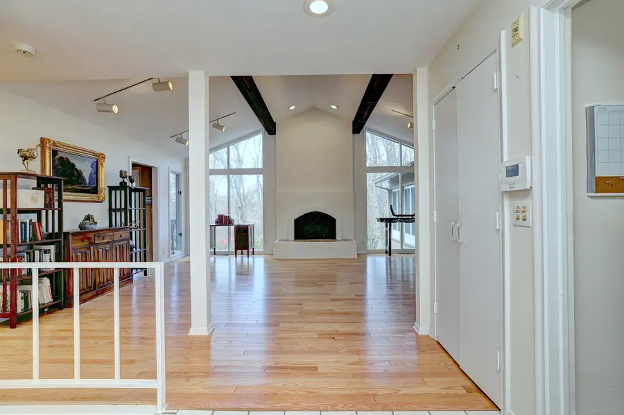 70 Woodfield Road, Woodbridge, CT 06525 - Image #3