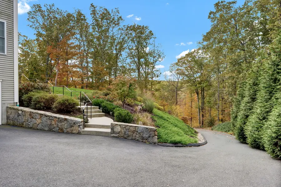 7 Jet Brook Road, Newtown, CT 06470 - Image #3