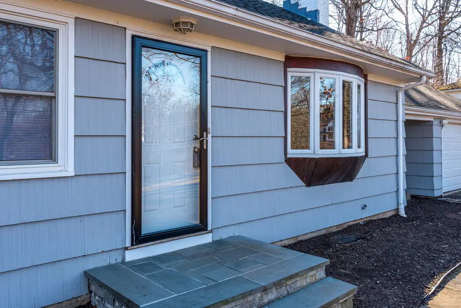 371 Middle Road, Farmington, CT 06032 - Image #3