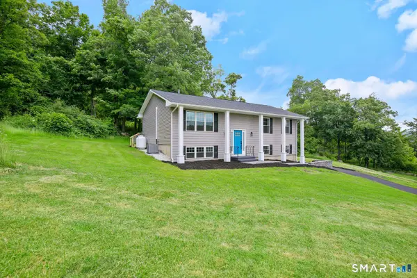 12 Cel Bret Drive, Danbury, CT 06810