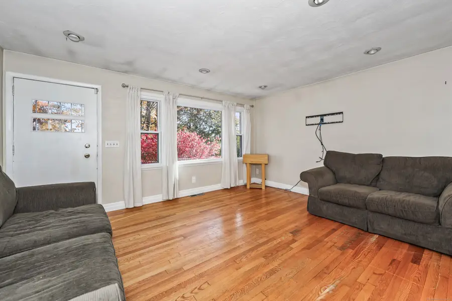 132 Hans Avenue, Waterbury, CT 06708 - Image #2