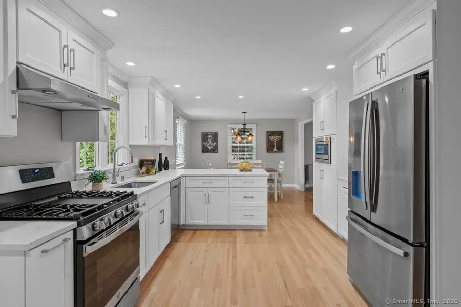 41 Hartford Avenue, Wethersfield, CT 06109 - Image #2