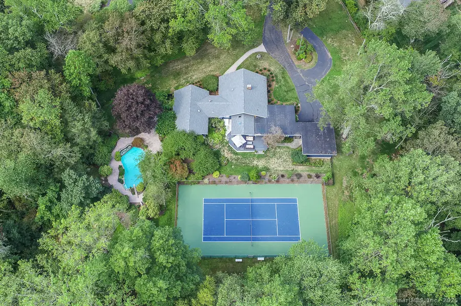 5 Mohawk Lane, Woodbridge, CT 06525 - Image #3