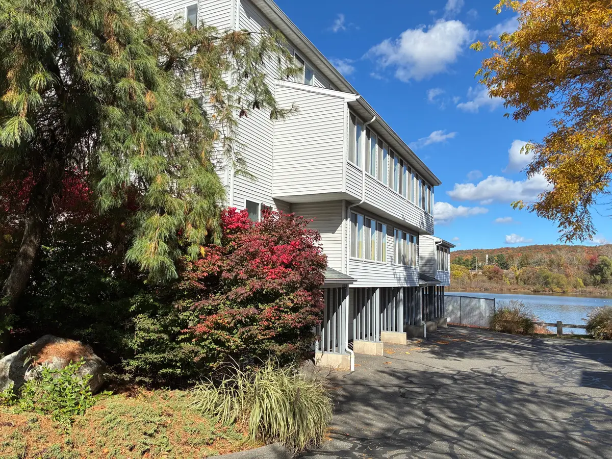 365 Woodford Avenue #APT 6, Plainville, CT 06062 - Image #1