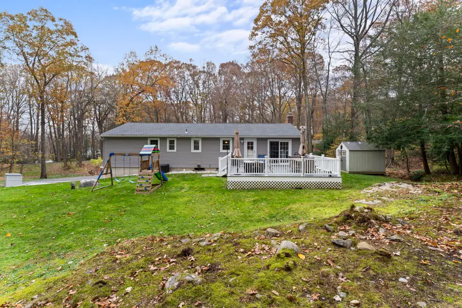 8 Possum Ridge Road, Newtown, CT 06470 - Image #3
