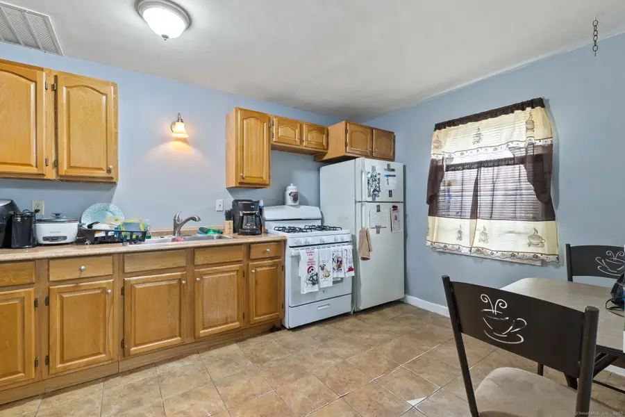 82 Higbie Drive, East Hartford, CT 06108 - Image #2