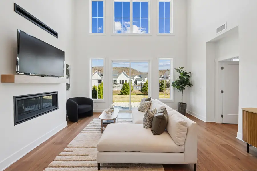 12 Whisper Ridge Way #45, Woodbridge, CT 06525 - Image #2