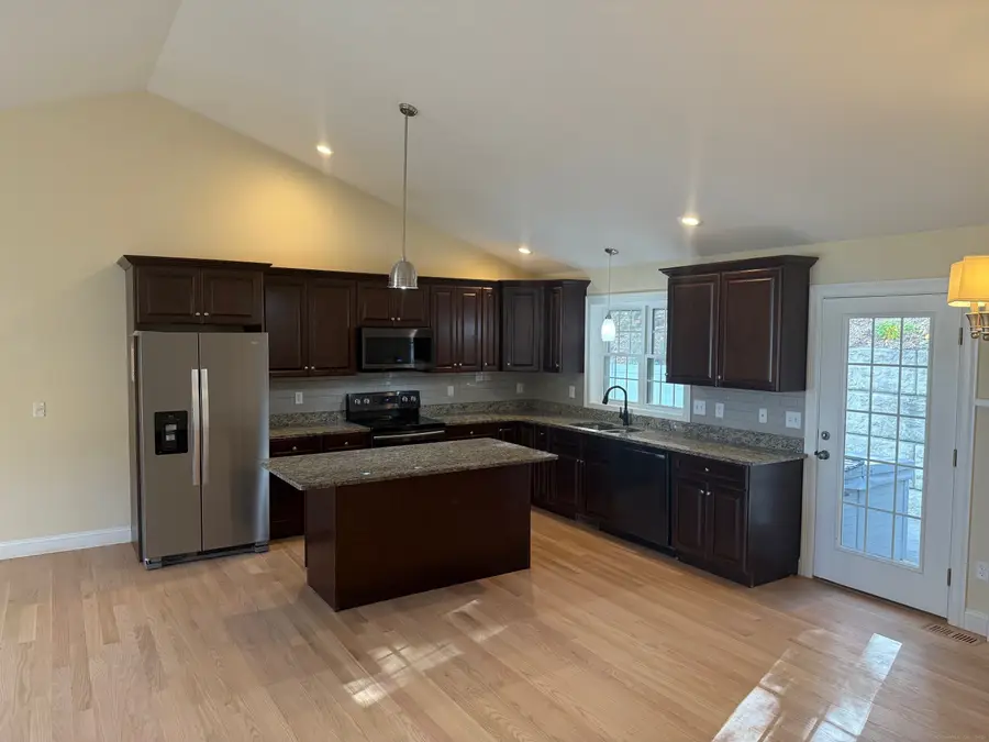 75 Sturbridge Court, Bristol, CT 06010 - Image #3