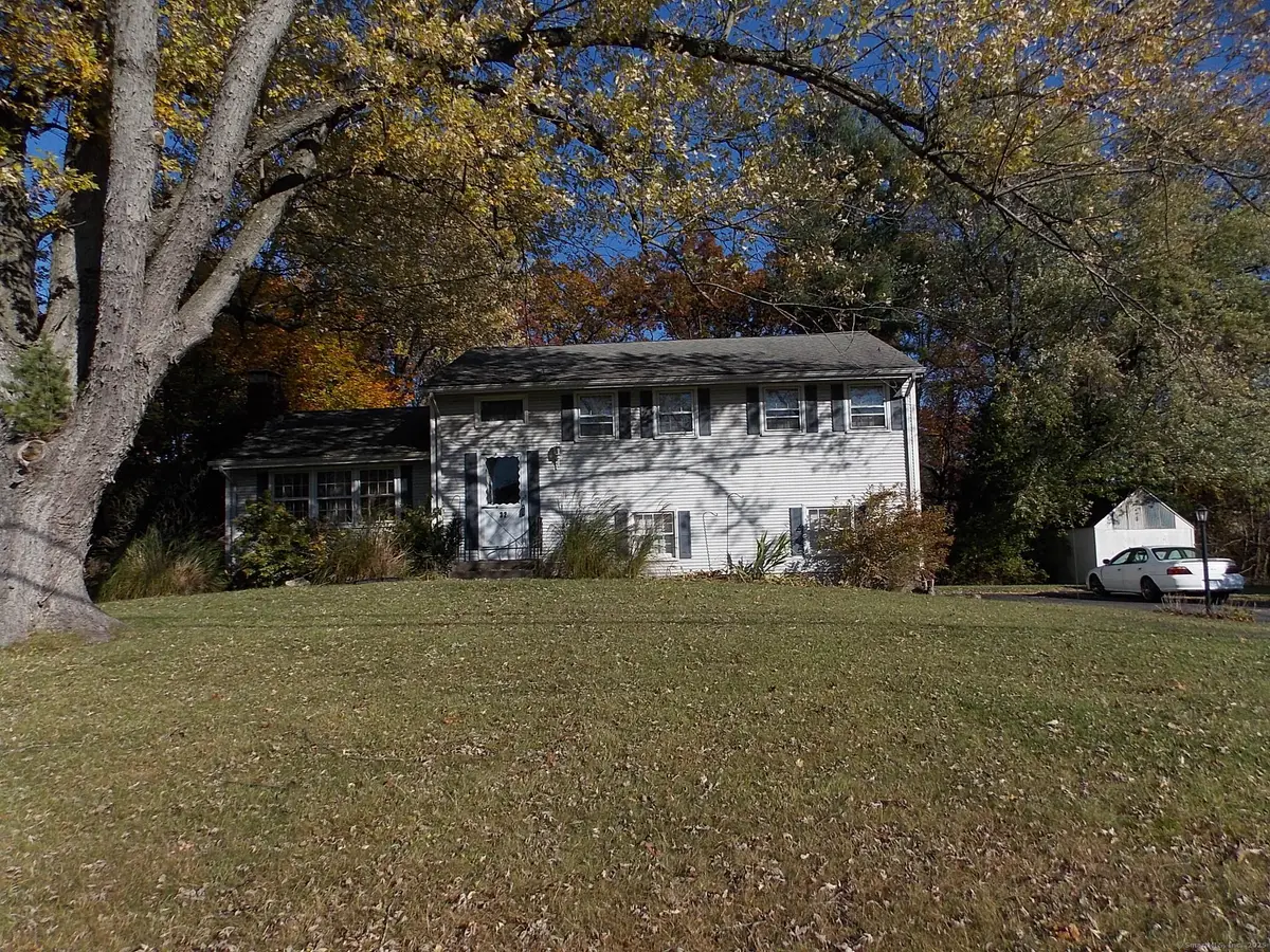 32 Sunnyfield Drive, Windsor, CT 06095 - Image #1