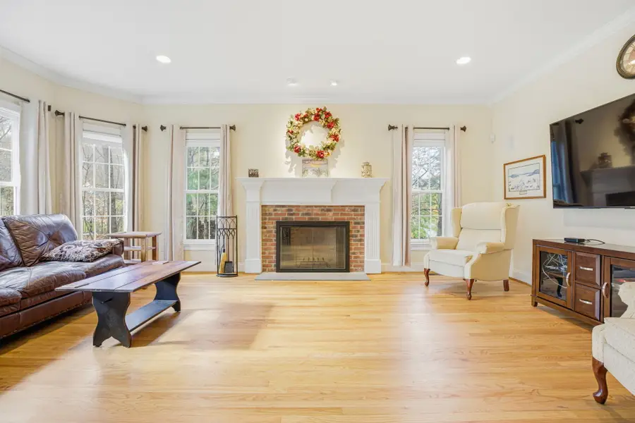 20 Bart Drive, Canton, CT 06019 - Image #2