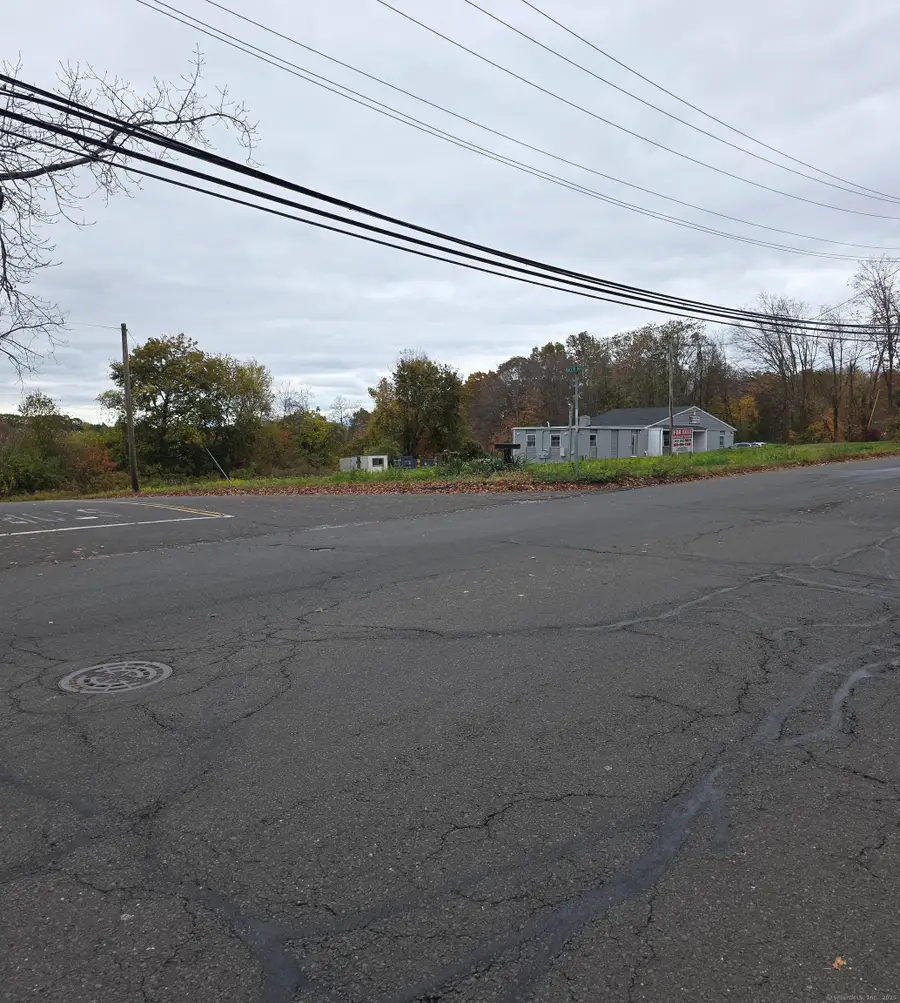 4 Raccio Park Road, Hamden, CT 06514 - Image #2