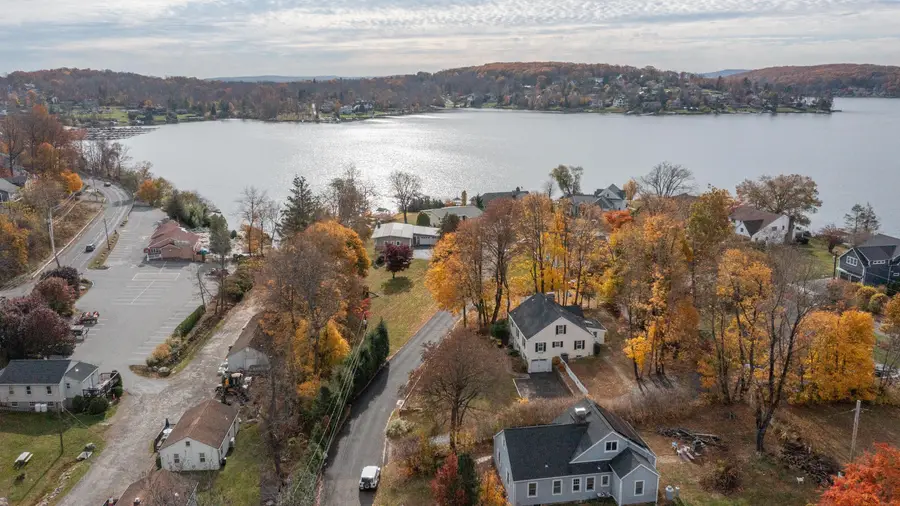 8 Lakeview Road, Brookfield, CT 06804 - Image #3