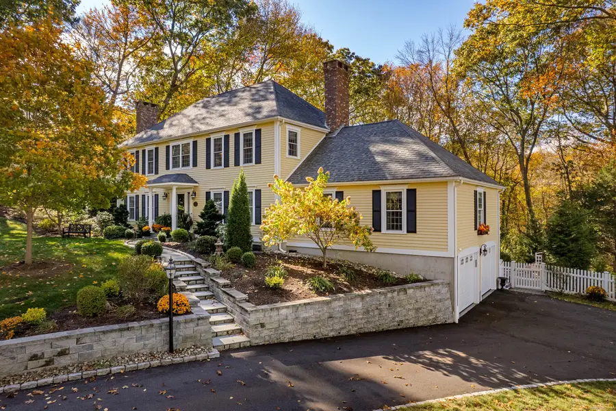 11 Essex Hills Drive, Essex, CT 06426 - Image #2