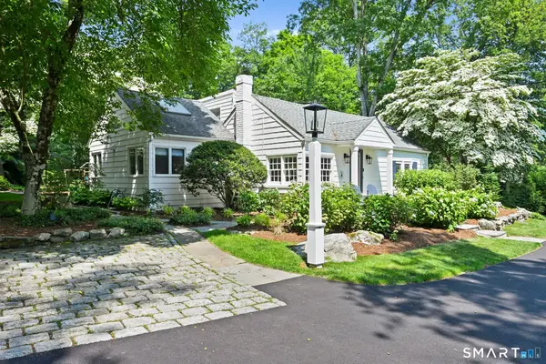 32 Spring Water Lane, New Canaan, CT 06840