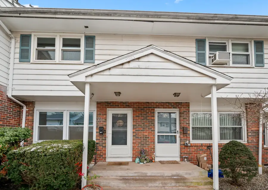 16 Lawton Road #22, Manchester, CT 06042 - Image #2