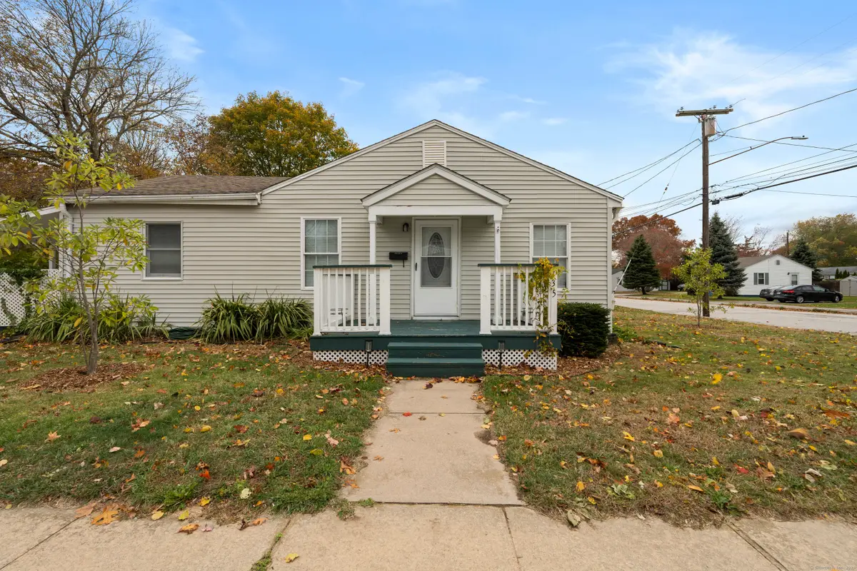 135 Midway Oval, Groton, CT 06340 - Image #1