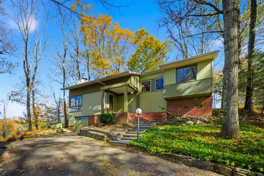 27 Carol Street, Danbury, CT 06810 - Image #3