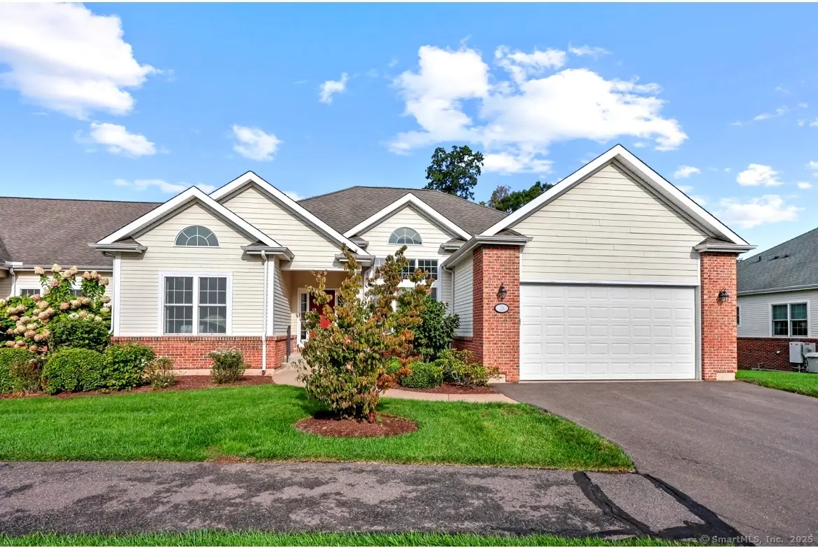 76 Jillian Circle #76, West Hartford, CT 06107 - Image #1