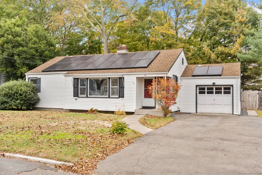 19 Knollwood Road, Milford, CT 06460 - Image #2