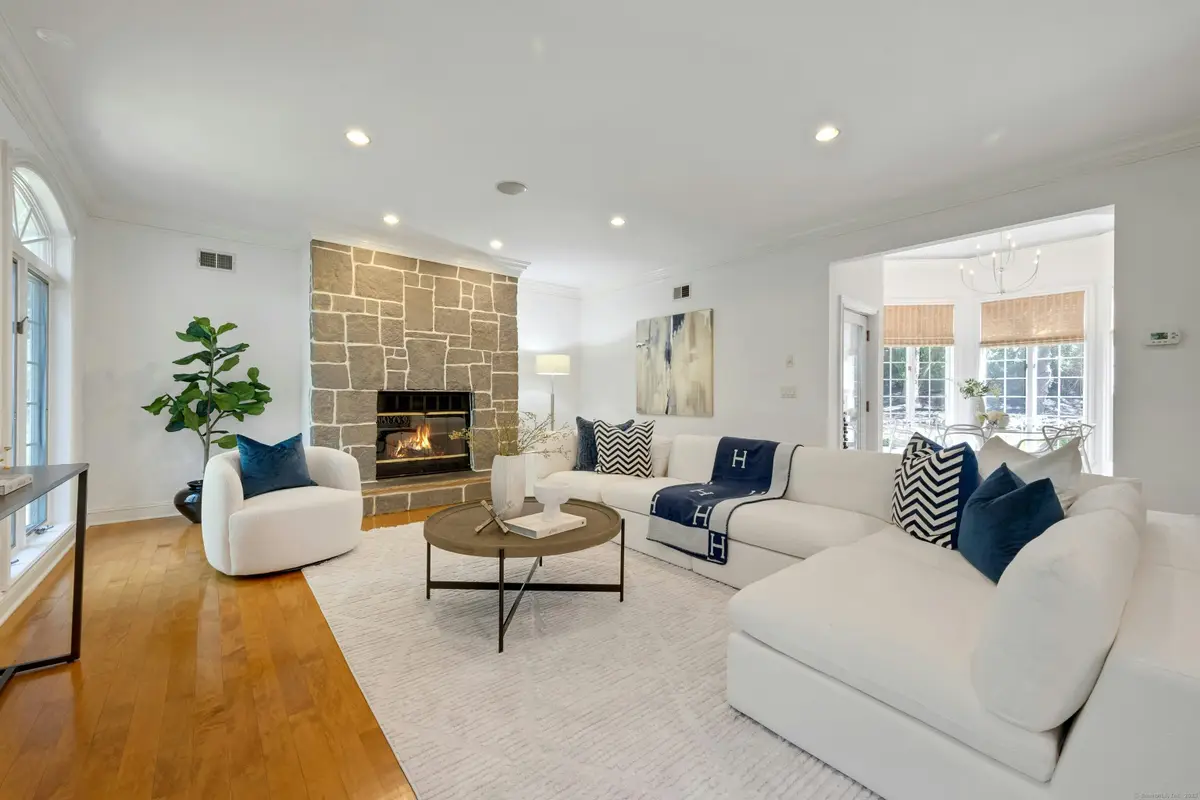 39 Running Brook Lane, New Canaan, CT 06840 - Image #1